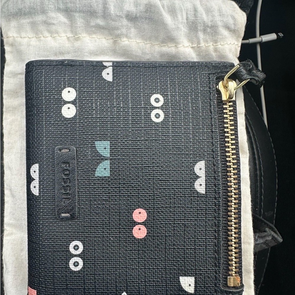 Fossil wallet